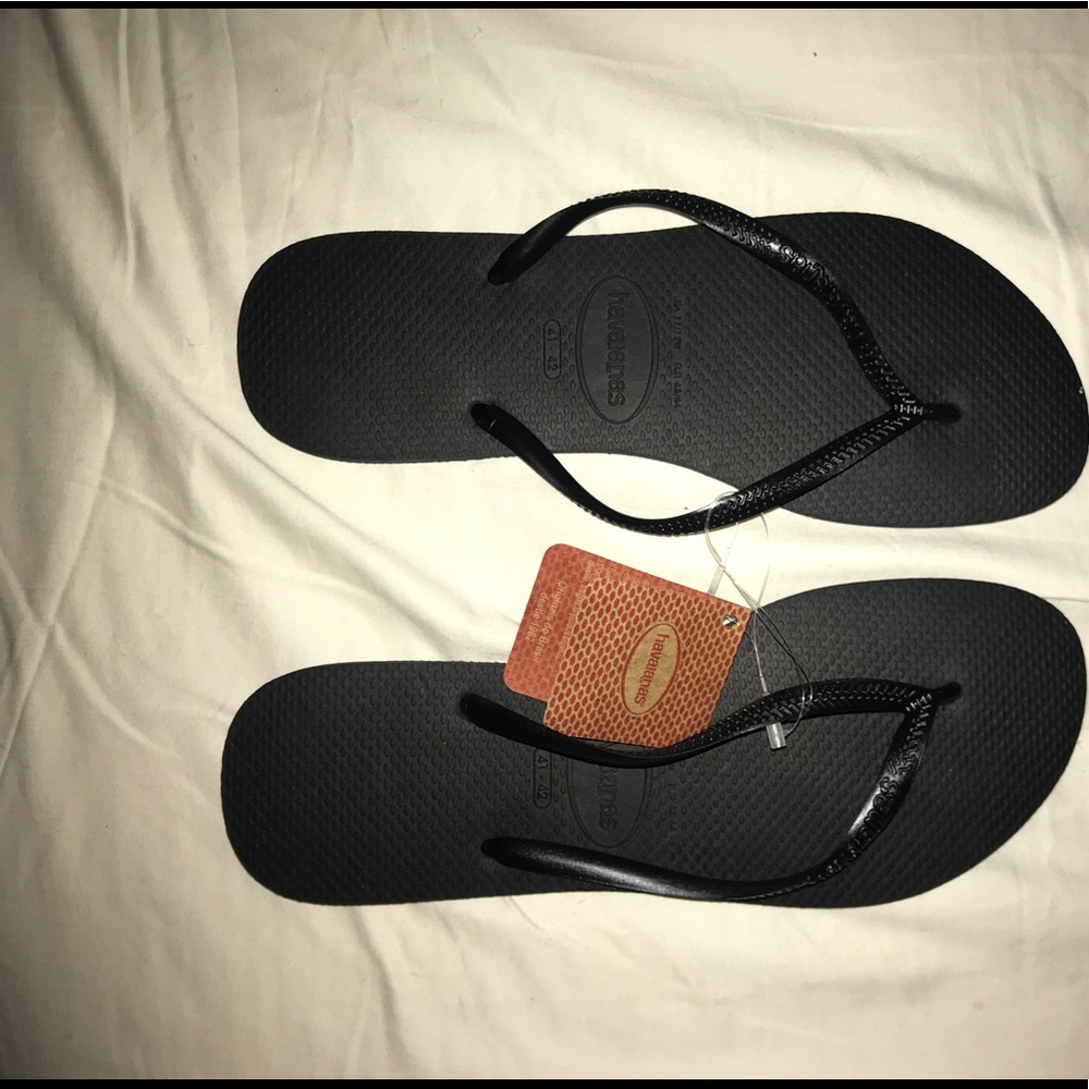 NWT Havaianas flip flops!